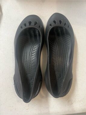 CROCS Women's Black Slip-On Ballet Flats with Vent Detail